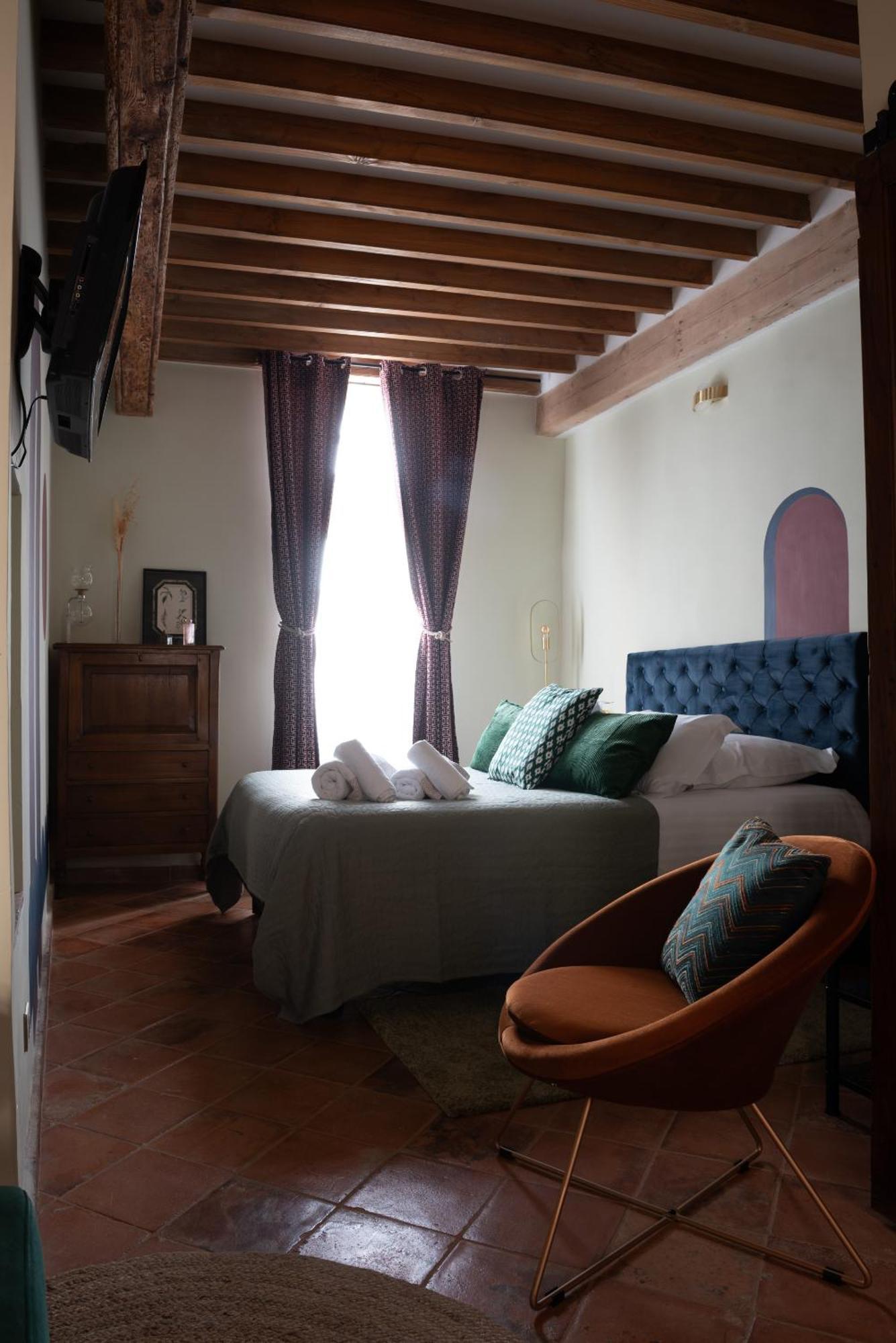 La Maison D'En Bas Des Seigneurs Cucuron Værelse billede